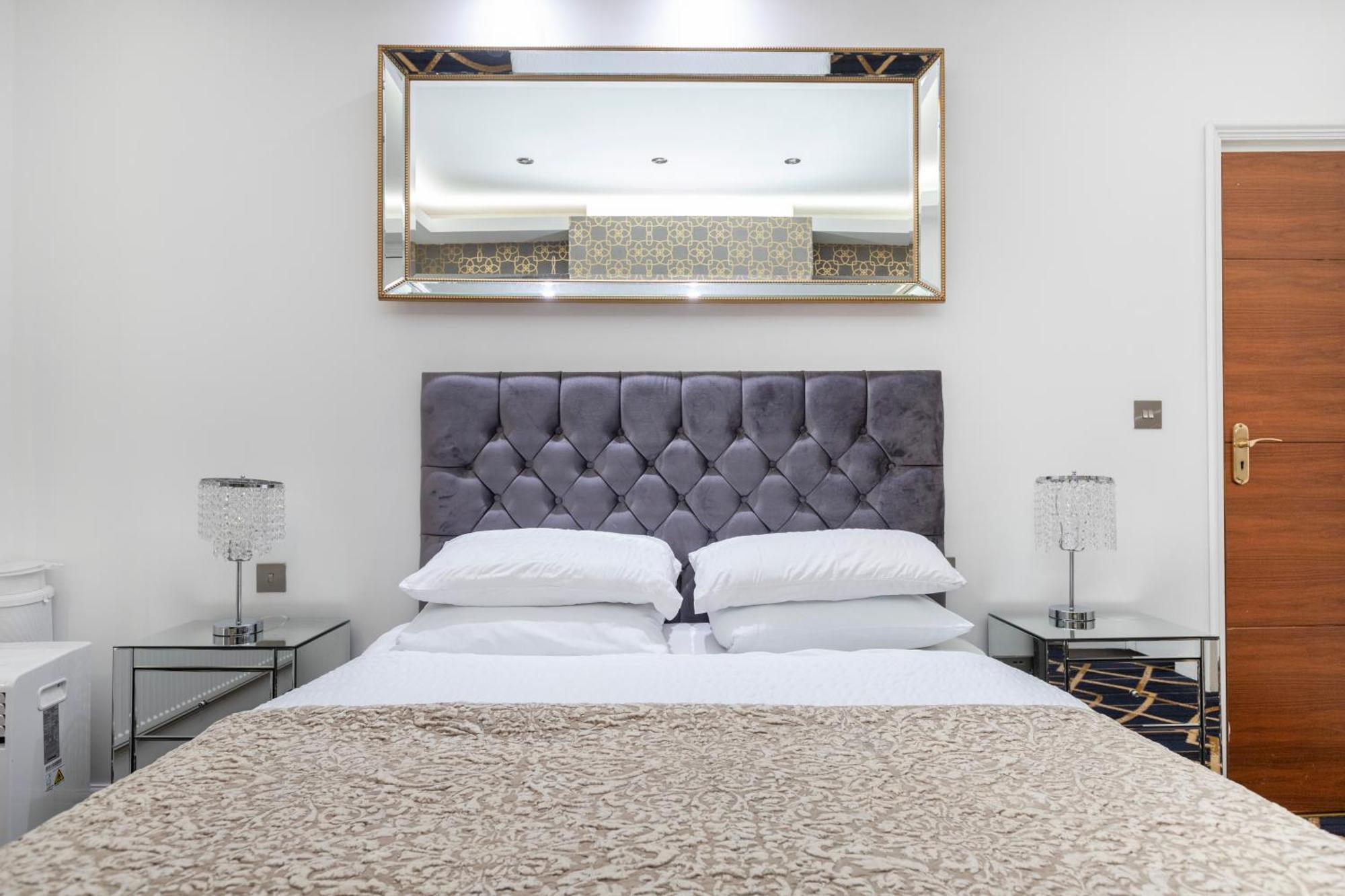 Marble Arch Mews Apart'Hotel Londra Esterno foto